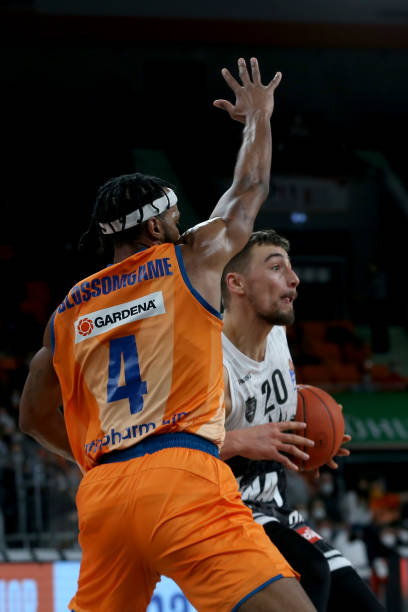 甲与欧战中 甲与欧战中